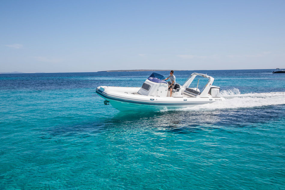 rent boat Brig 780 ibiza