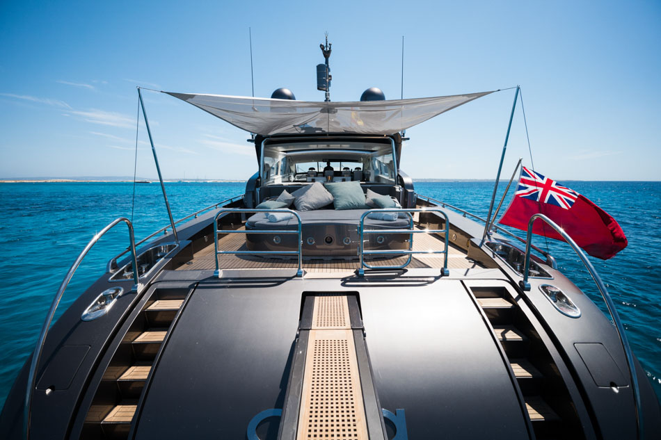 rent boat Leopard 90 ibiza