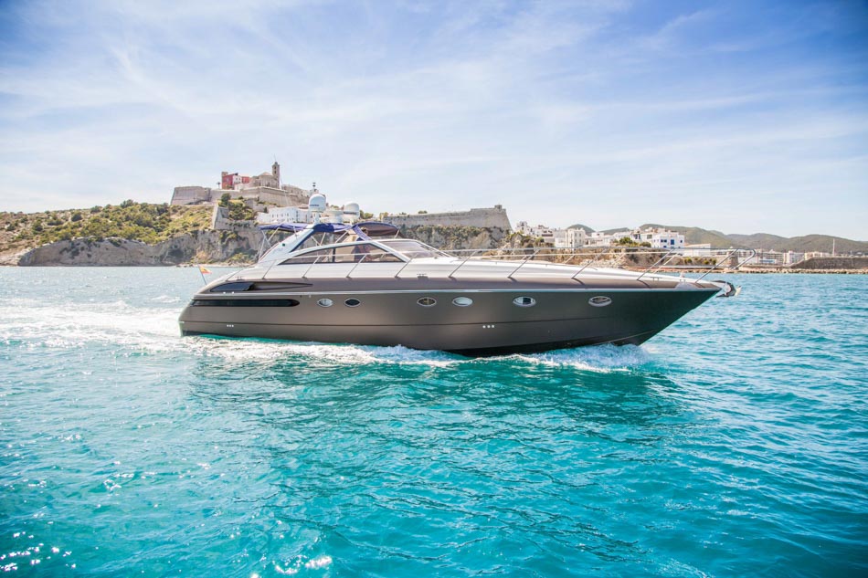 rent boat Princess V52 ibiza