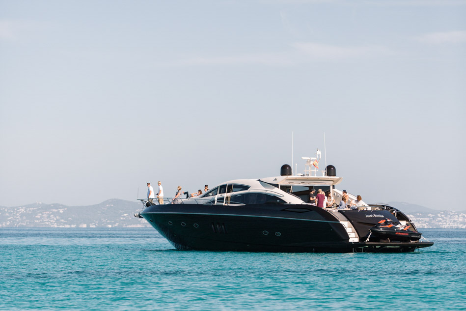 rent boat Sunseeker Predator 82 ibiza