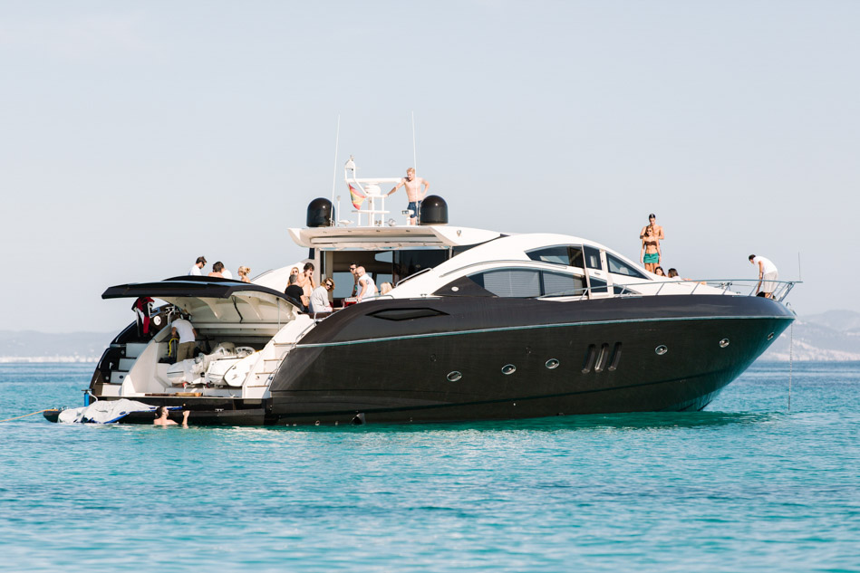rent boat Sunseeker Predator 82 ibiza