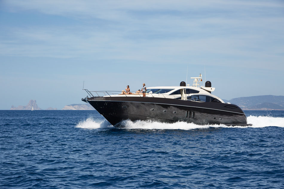 rent boat Sunseeker Predator 82 ibiza