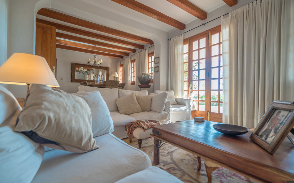 comprar villa Ibiza