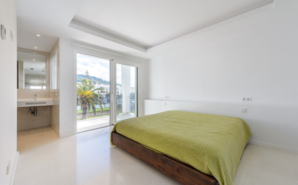 comprar villa Ibiza