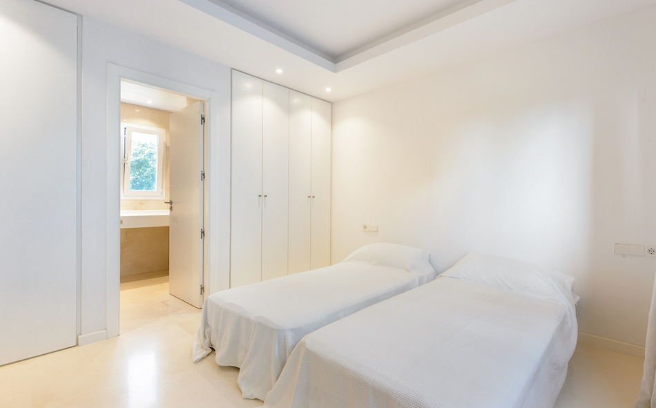 comprar villa Ibiza