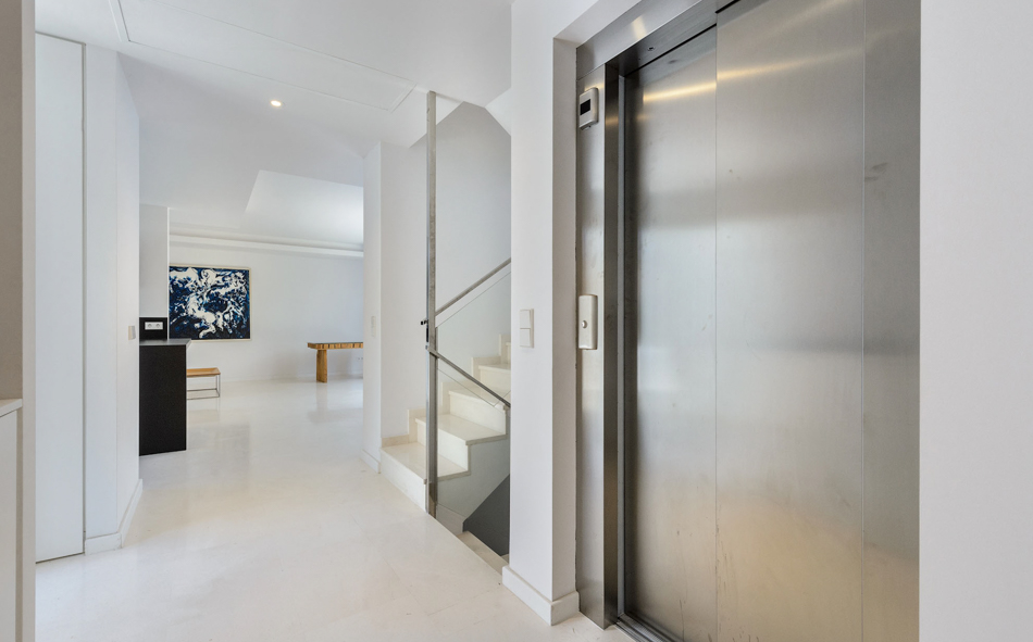 comprar villa Ibiza