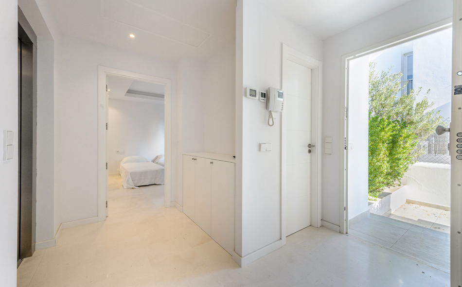 comprar villa Ibiza